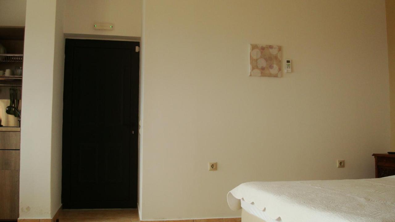 Merlot Village Rental Apartments Karia  Exterior photo