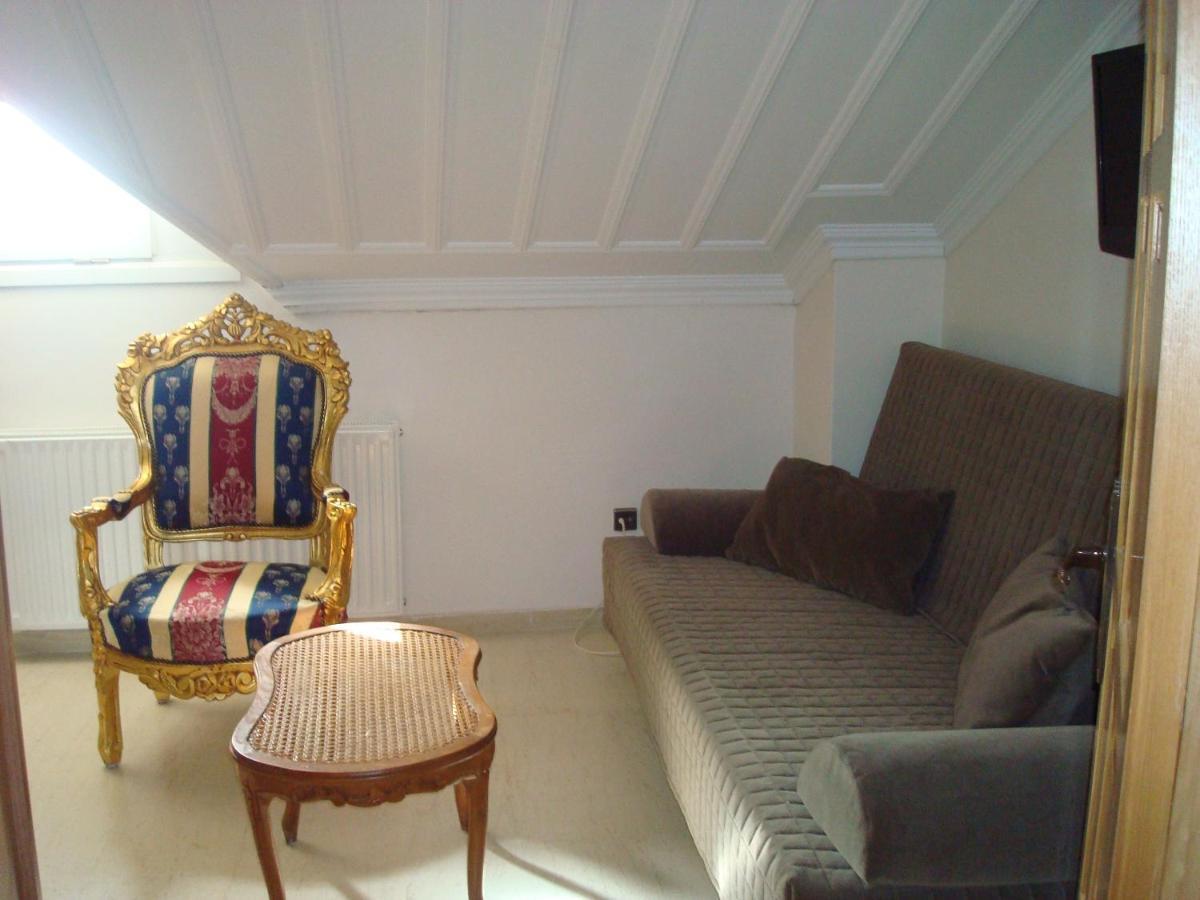Merlot Village Rental Apartments Karia  Exterior photo